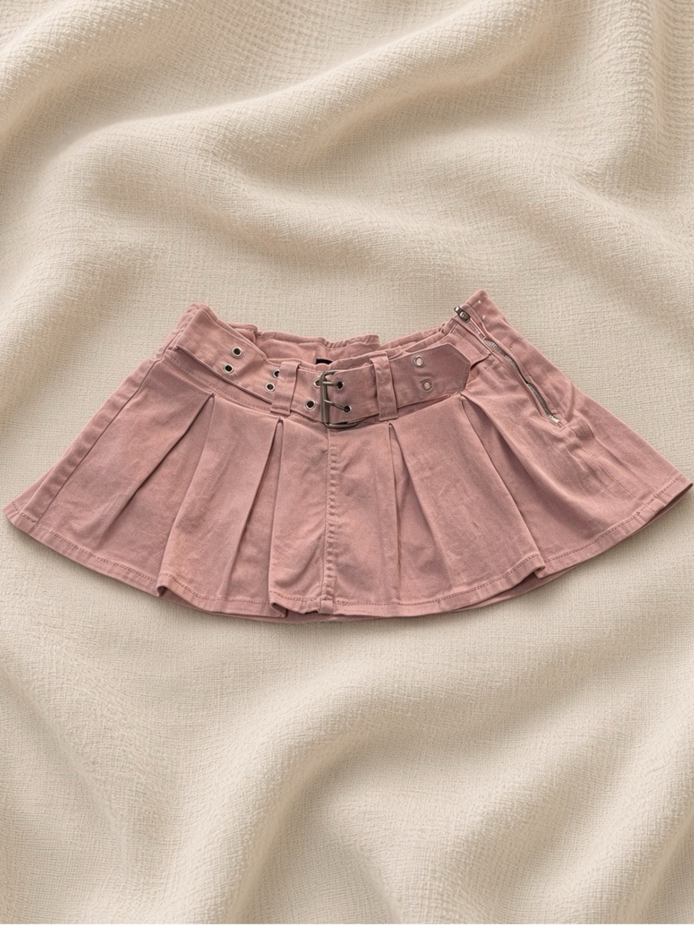 Y2k Refuge Blush Pink Pleated Mini Skirt with Buckle Waist